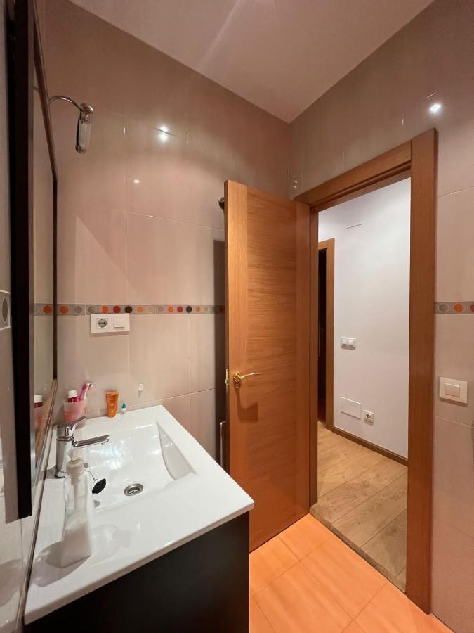 Apartamentosarturo Llanes Laplaza 2ºc Luaran gambar